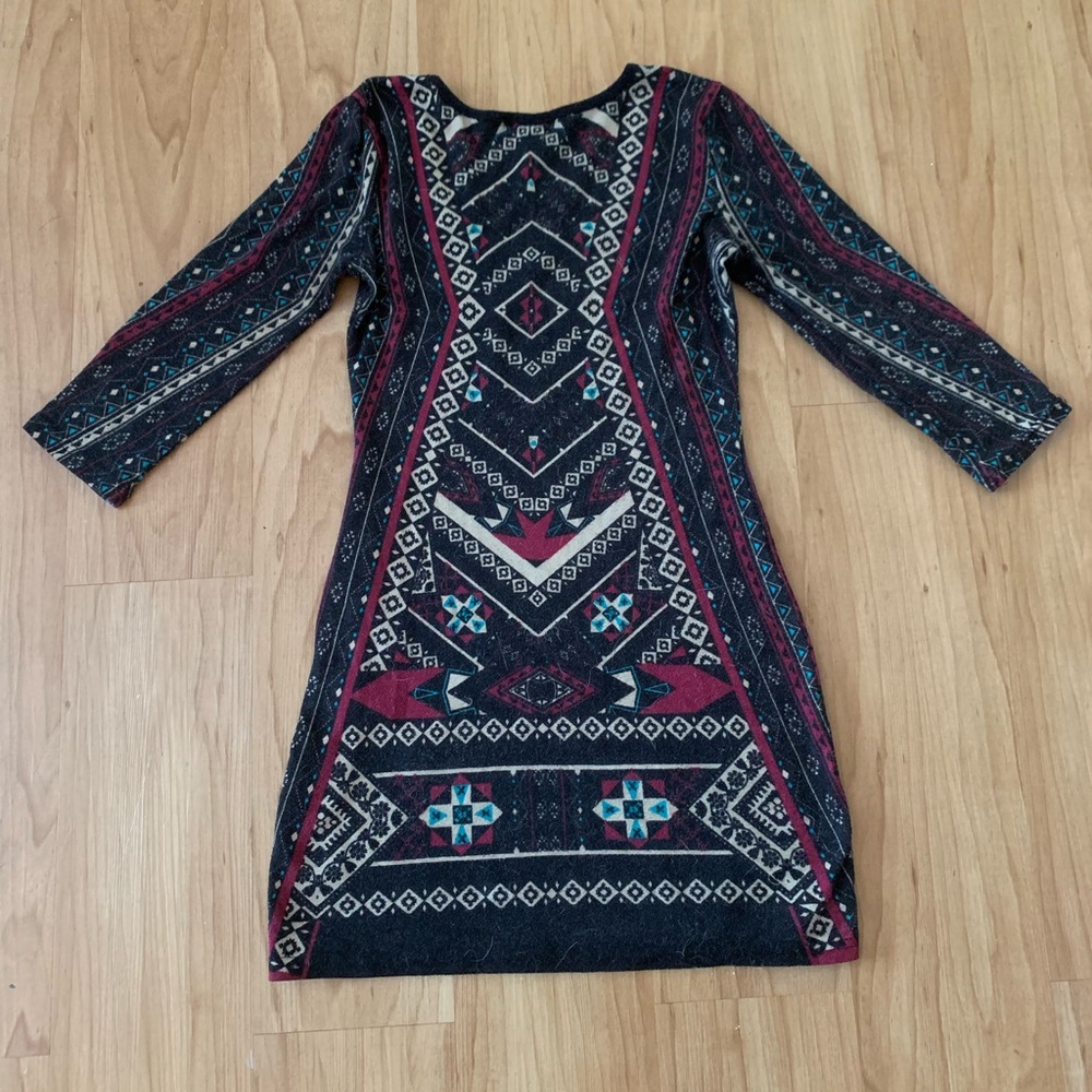 Derek Heart Patterned mini-dress. Size S.